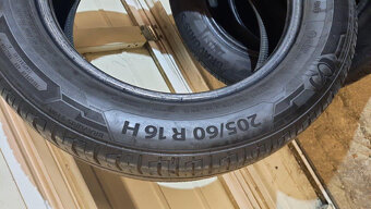 Barum Bravuris 5 205/60 R16 92H - 3