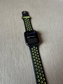 Apple Watch Series 6 44mm Space Gray - 3