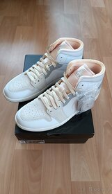 Nike Jordan 1 Mid SE Craft Inside Out White Grey - 3