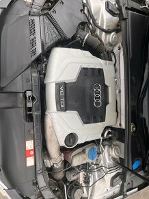 Audi a4b8 3.0 s-line - 3