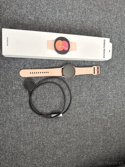 hodinky Samsung Galaxy Watch 5 40 mm růžové - 3