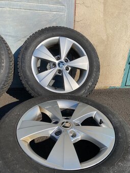 Originál Škoda 5x112 R16 205/60/16 - 3