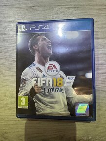 Playstation 4 Pro 1TB, 2 ovladače, 2 hry - 3