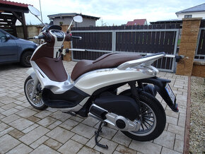 Piaggio Beverly 300, rok 2011 - 3