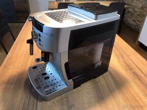 KÁVOVAR Delonghi Magnifica S - 3