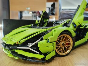 LEGO Technic Lamborghini Sian FKP 37 42115 - 3