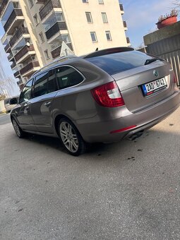 ŠKODA SUPERB || 4x4  COMBI 2.0TDI 125KW 2011 - 3