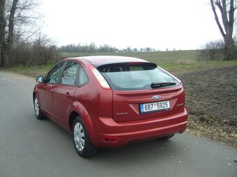 Ford Focus 1.6i - 3