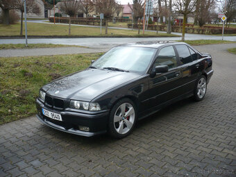 bmw e36 328i sedan , bez koroze - 3