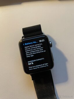 Apple Watch Series 3 Space Gray 42mm - 3