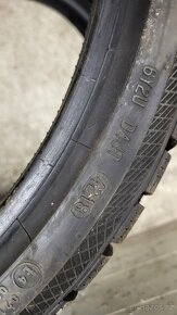 2kusy Zimní pneumatiky 225/35 R19 88W XL - 3