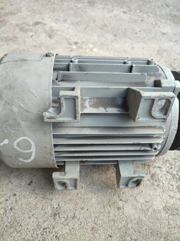 Elektromotor 550 W 1400 ot./min. - 3