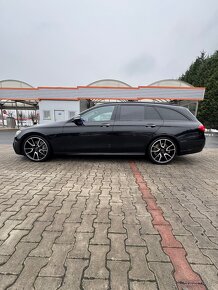 Mercedes benz  E43 amg 3.0 295 kw - 3