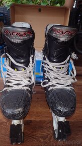 brusle Bauer Vapor Hyperlite2, vel. #6.5  (Eur 40, 255mm) - 3