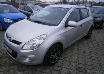 Hyundai i20 1.4i CZ,1.maj.klima benzín manuál 73 kw - 3