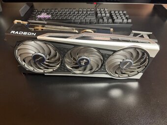 SAPPHIRE NITRO+ Radeon RX 6800 XT SE 16G - 3