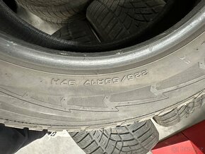 Pneu zimní Goodyear 225/55R17 - 3