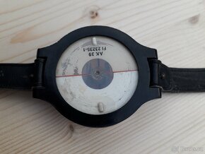 Prodam dva kompasy Nemecko valka funkcni original - 3