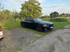 Dodge Charger SRT8 - 3