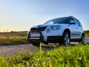 Škoda Yeti Rám Před i Facelift černý - 3