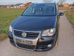 VW Touran 2.0 Tdi 103kw CROSS,7 míst, 1.majitelka - 3