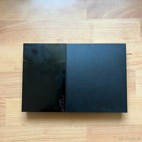 Sony PlayStation 2 Slim SCPH-90004 s příslušenstvím - 3