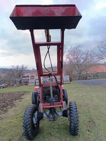 Traktor+nakladač 4x4 V3S, Avia,  doprava do 100km zdarma. - 3