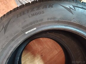 Zimní pneu Bridgestone 215 60 R16 99H - 3