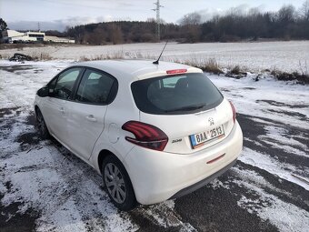 Peugeot 208, 1.5 HDI - 3