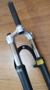 Odpružená vidlice SUNTOUR nrx 7500  28" - 3