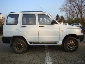 UAZ 3160 AMC 2.4 TD ČR 1.MAJ 4x4 103603 km - 3