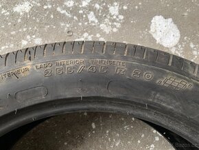 Letní pneu 255/45/20 Michelin - 3