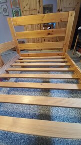 dřevěná postel - 3