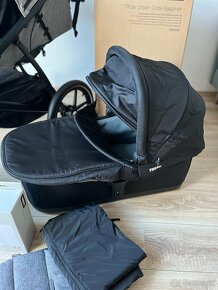 Thule Urban Glide 2 + korbička a velké orig.vybaveni - 3