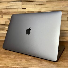 MacBook Air - 3