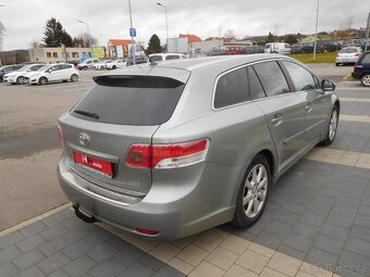 Toyota Avensis Combi 2.0 D-4D, 93 kW, Aut. Klima - 3