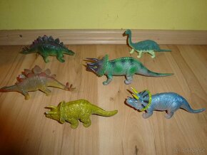 Dinosauři, plastová zvířátka - 3