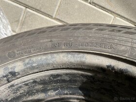 Zimní pneu Yokohama BluEarth 215/65 R17 99V - 3