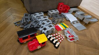 LEGO DUPLO 16 kg – vláček, koleje, auta, figurky, zvířátka - 3