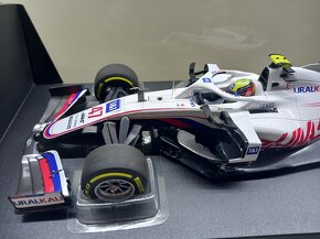 F1 URALKALI HAAS VF-21 GP BAHRAIN 2021 MICK SCHUMACHER 1:18 - 3