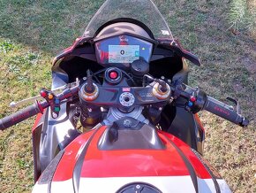 Prodam APRILIA RSV4 1100 FACTORY - 3