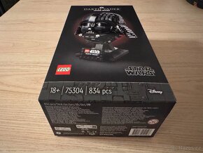 LEGO® Star Wars™ 75304 Darth Vader Helmet - 3