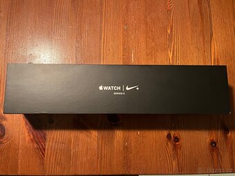 Apple Watch series 3 Nike - 3