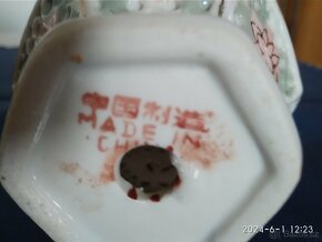 Čínská váza, značená - 3