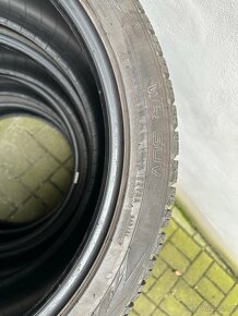 Prodej zimní pneu zn. NOKIAN 235/45 R20 - 3