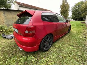 Honda Civic EP3 TypeR s rámem - 3