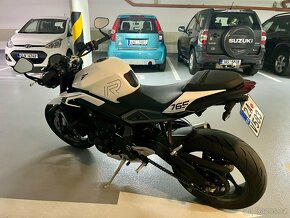 Triumph Street Triple 765 R (2024) - 3