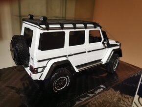 Model auto mercedes benz G brabus 550 1:18 almost real - 3