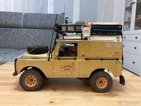 Land Rover Defender D90 Camel Trophy 1/10 - 3