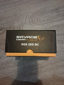 SAVAGE GEAR SG8 250 BC - 3